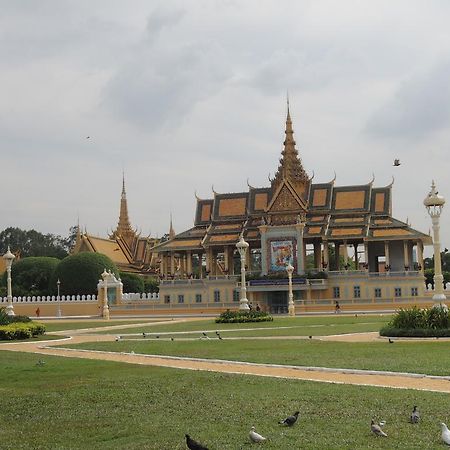 Khun Leng Guesthouse Phnom Penh Ngoại thất bức ảnh
